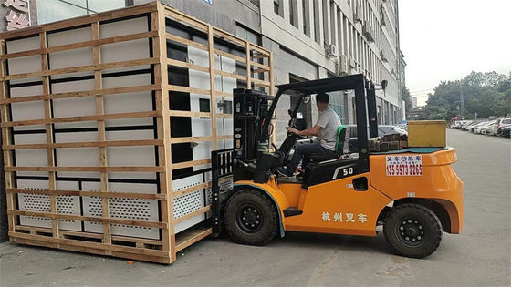 เครื่องทดสอบความเหนื่อยหุ่นประกอบมืออาชีพสําหรับ 380V โวลเตชั่นและการทดสอบความร้อนแห้งที่ 50 C ± 2 C