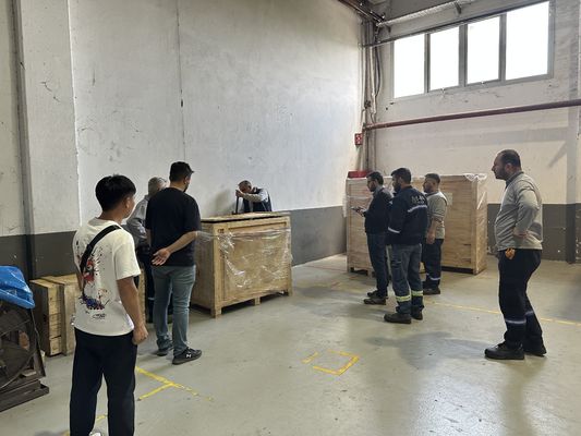 เครื่องทดสอบความเครียดสภาพแวดล้อม 2Kw Insulator OBM การสนับสนุนการปรับแต่ง